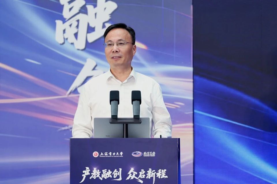 我校举办2026年创新创业嘉年华暨 “众创空间”启动仪式